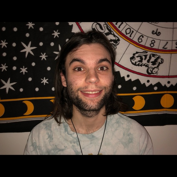 Meet your Posher, Alex - Picture 1 of 1